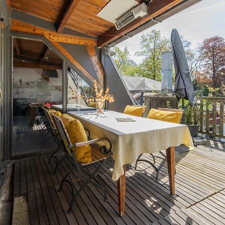 Huis Met De Leeuwenkoppen Dieren Bagian luar foto
