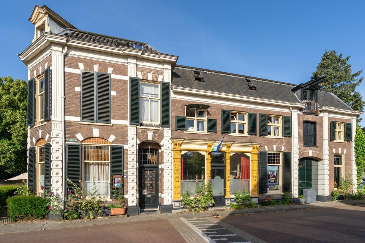 Huis Met De Leeuwenkoppen Dieren Bagian luar foto