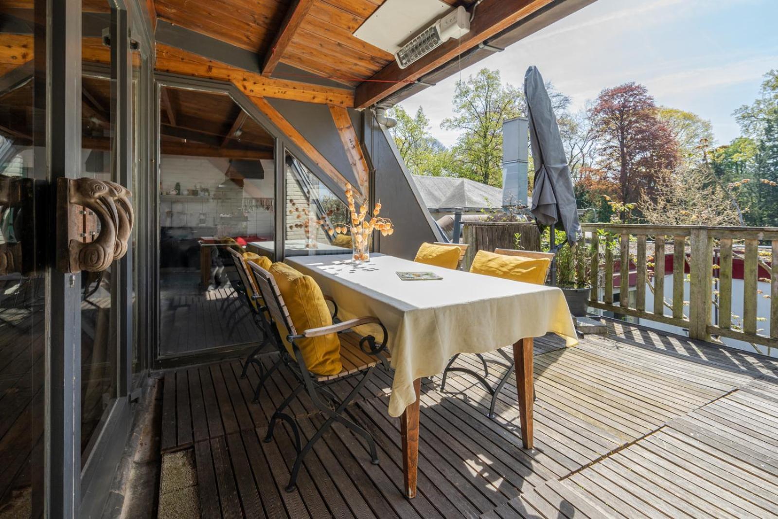 Huis Met De Leeuwenkoppen Dieren Bagian luar foto